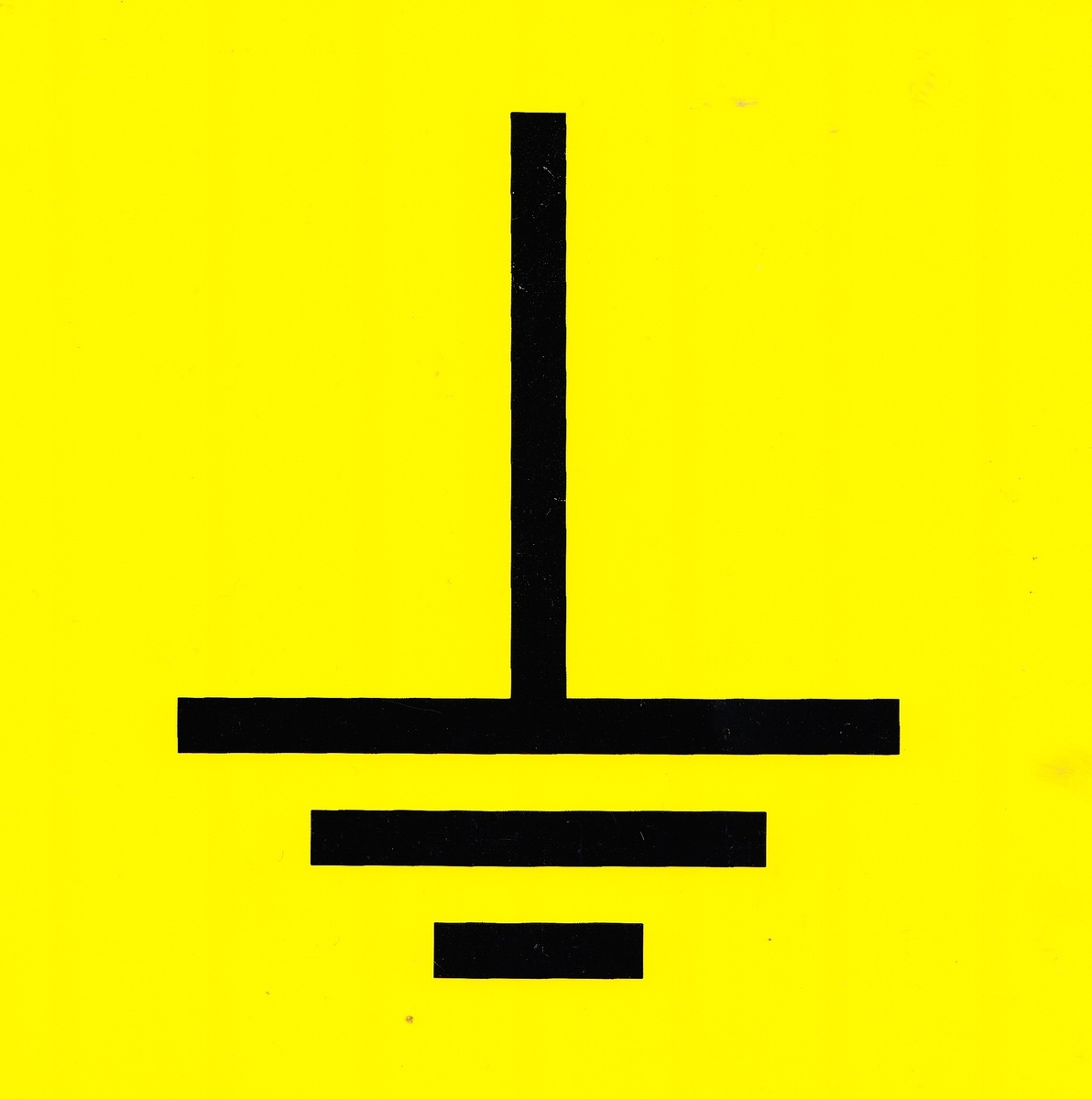 Знак заземлено (найдено в интернете)