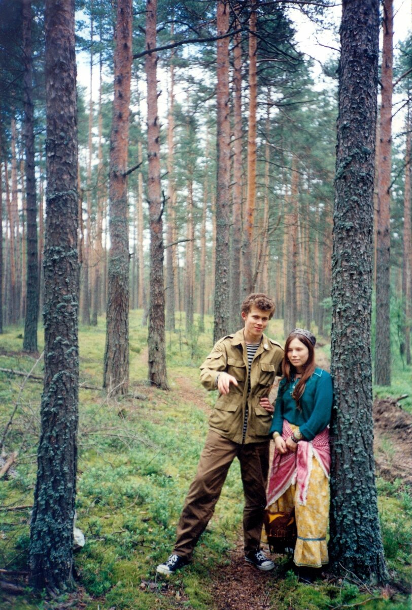 Это мы с мужем. Июнь 1997 года. Такие молодые, красивые.