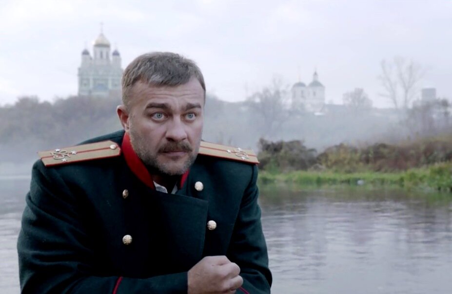 Кадр из сериала «Куприн. Поединок». 2014 год. Михаил Пореченков в роли Куприна.