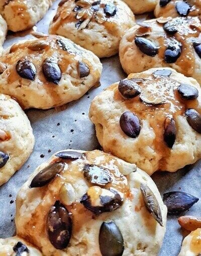 Лимонное печенье с тыквенными семенами. Источник: Скриншот рецепта prasadam_food в Instagram