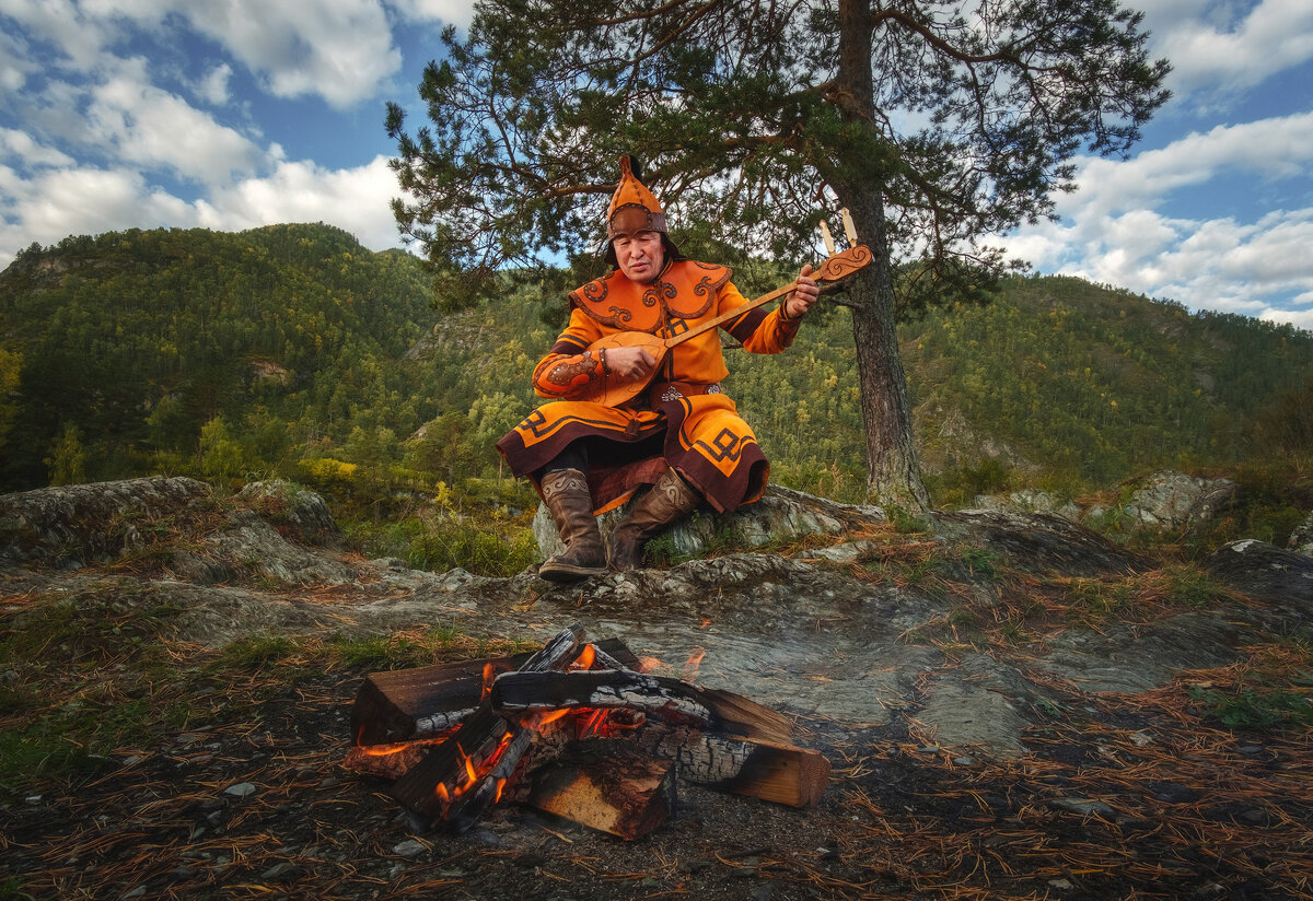 Алтайский мастер горлового пения или кайчи. Фото: Алексей Оборотов, участник фотоконкурса РГО "Самая красивая страна"