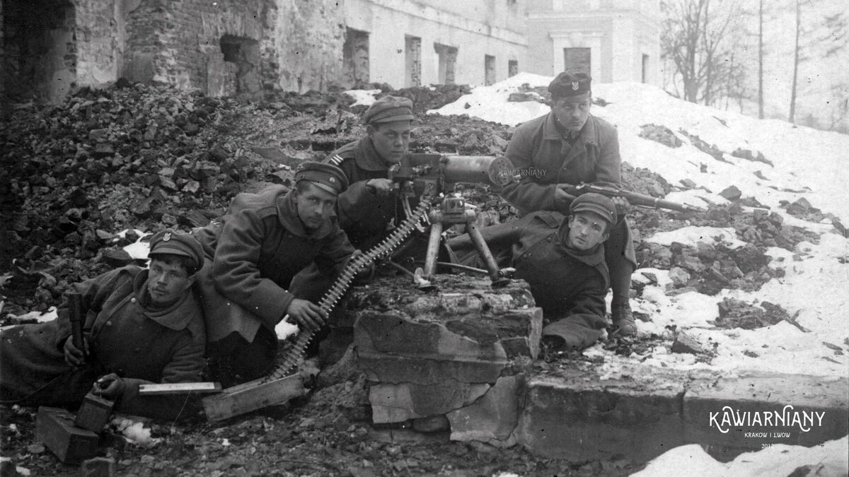 Польский пулеметный расчет. Львов, начало ноября 1918 г.