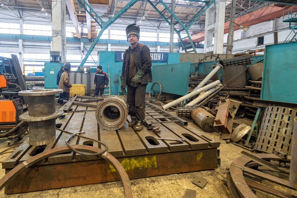     С наибольшими трудностями столкнулись экспортеры. Михаил ФРОЛОВ