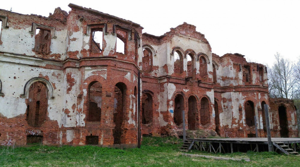 Усадьба  в дер. Гостилицы. Фото из интернета. 