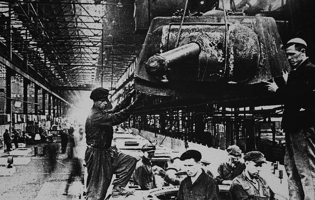 Производство Т-34 в Челябинске