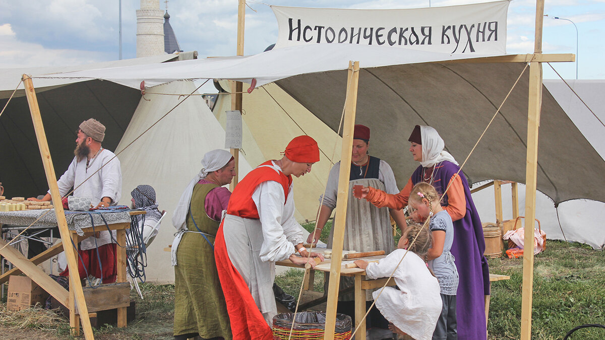 Фестиваль великий. Великий Булгар фестиваль. Великий Болгар Татарстан фестиваль. Великий Болгар стационарный лагерь. Великий Болгар фестиваль логотип.