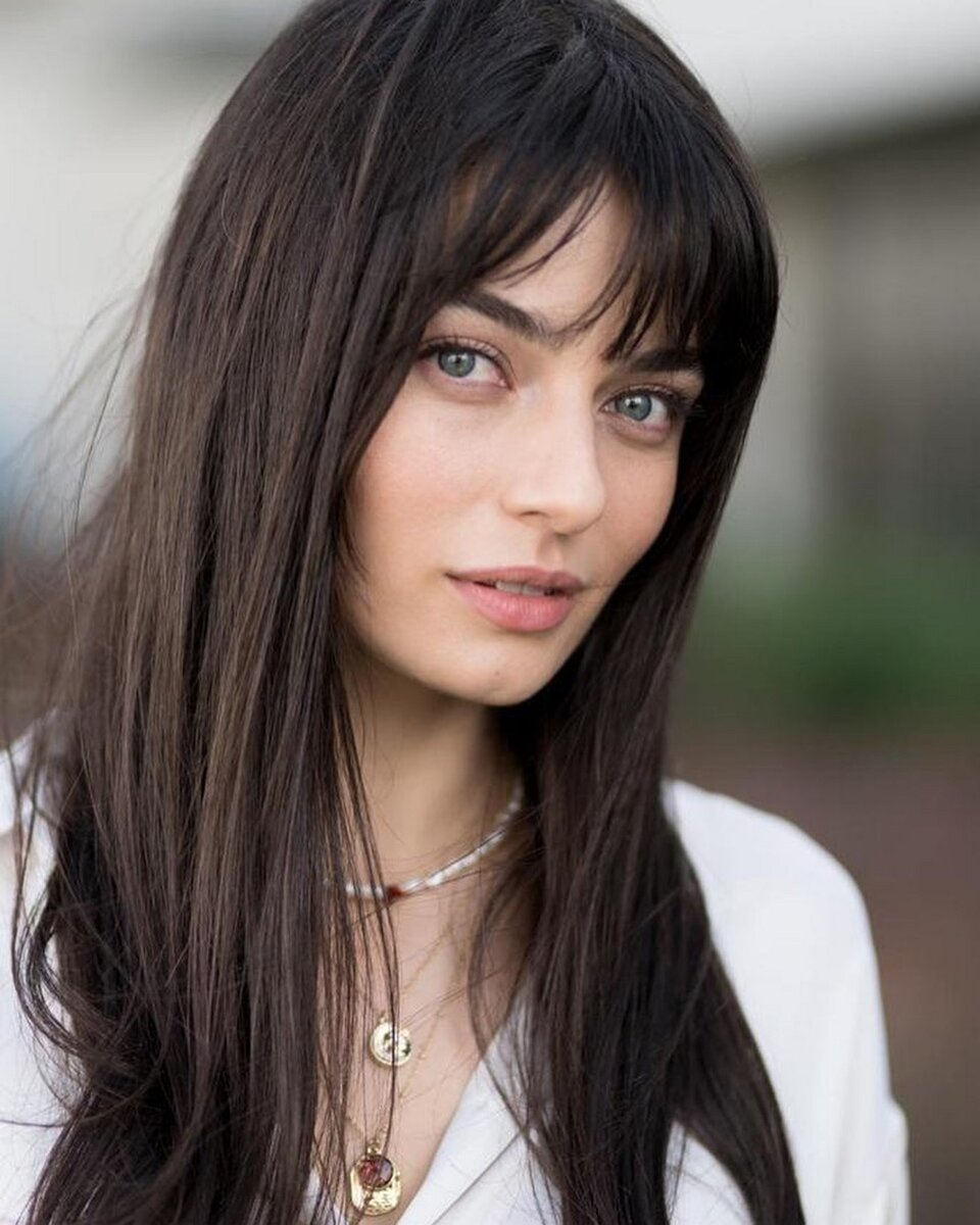 Айче Айшин Туран в образе Халиде в сериале «А. Рыза» / источник фото: Инстаграм @aycaaysinturan