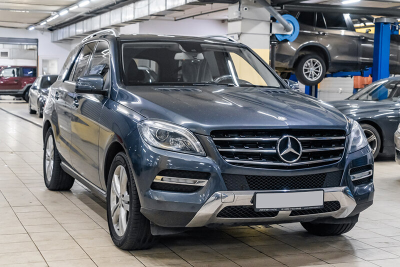 Mercedes M-Class. Замена масла в МКПП и АКПП