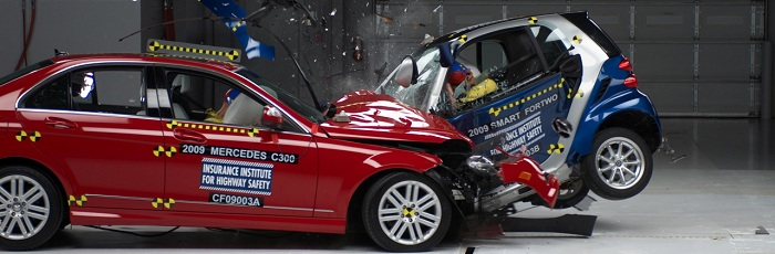 Почему происходят автомобильные аварии так часто?