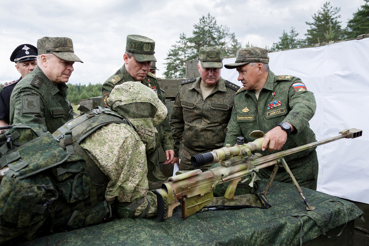 Обеспечение оружием. Мотострелки Западного военного округа в Мулино. Военный полигон учения. ЗВО войска. Западные войска.