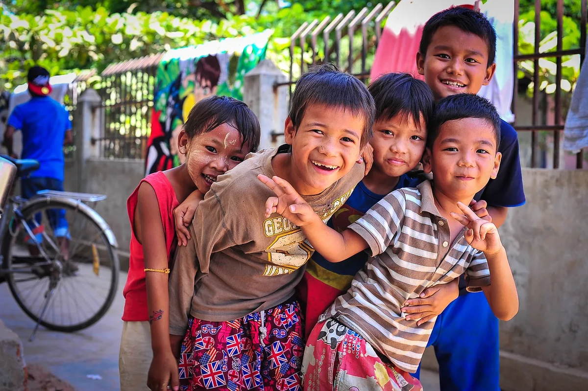 Дети Азии. Бирманские дети. Жители Юго Восточной Азии. Жители азиатских стран.