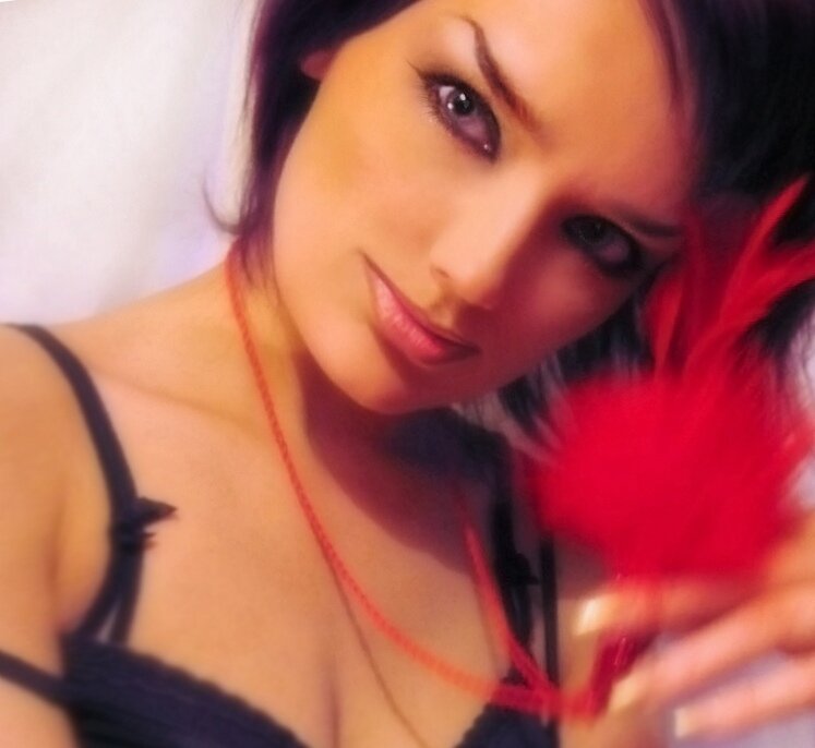 Фотографии сделаны, как селфи. 