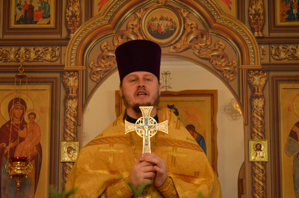 Настоятель нашего храма о. Александр 