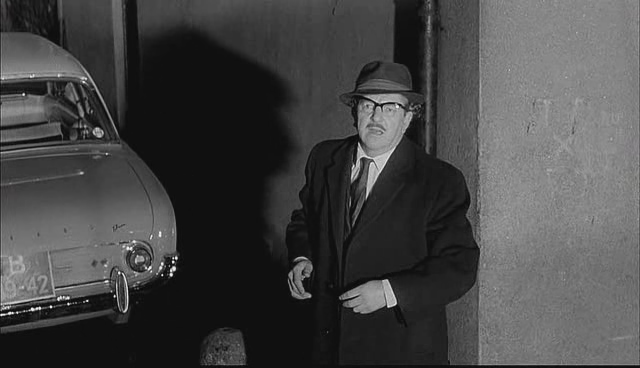 О Смайли (Руперт Дейвис) в фильме не говорится ничего конкретного, но присутствует он в действительно важных сценах