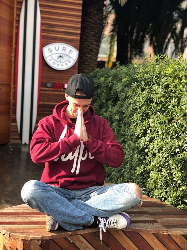 Это я в Сочи в 2019 году в марте.