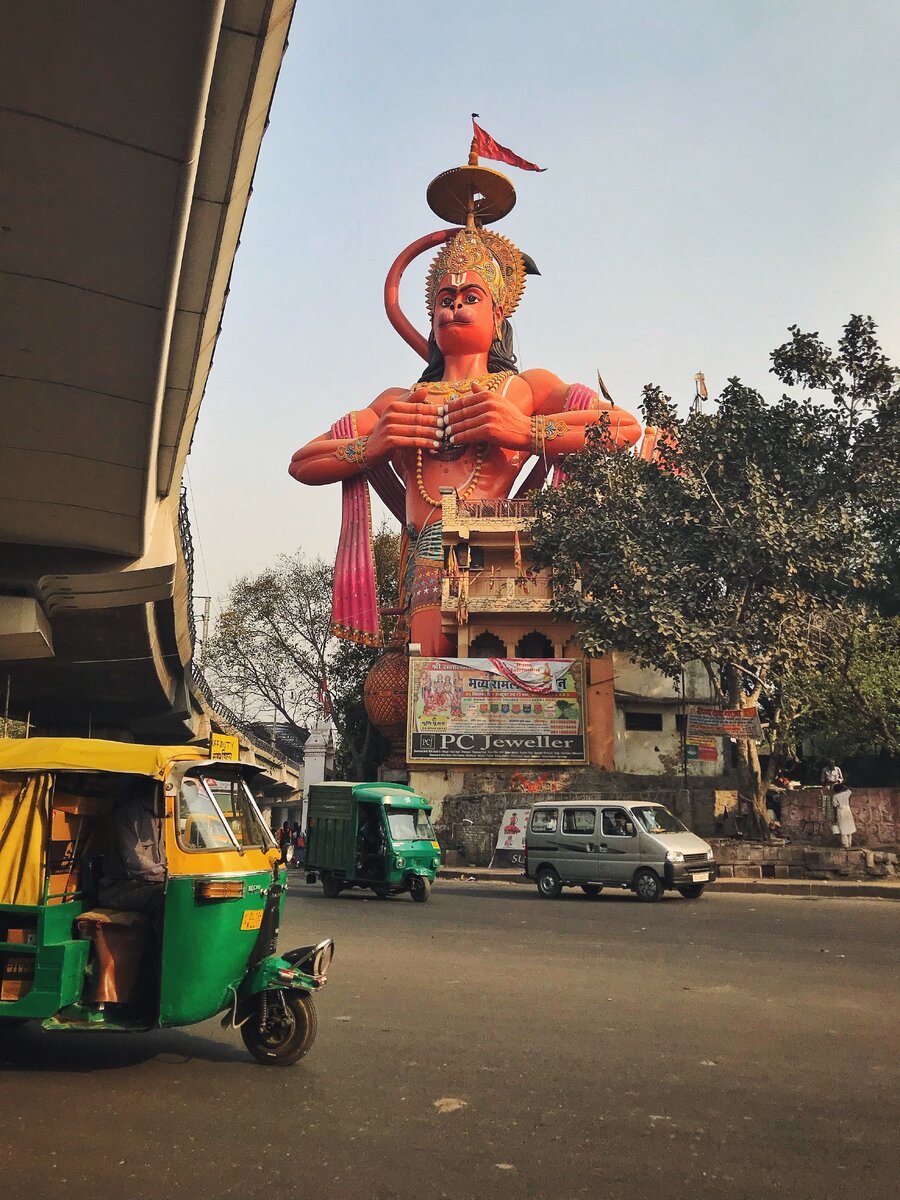 Один из храмов бога Ханумана в Дели.Индия