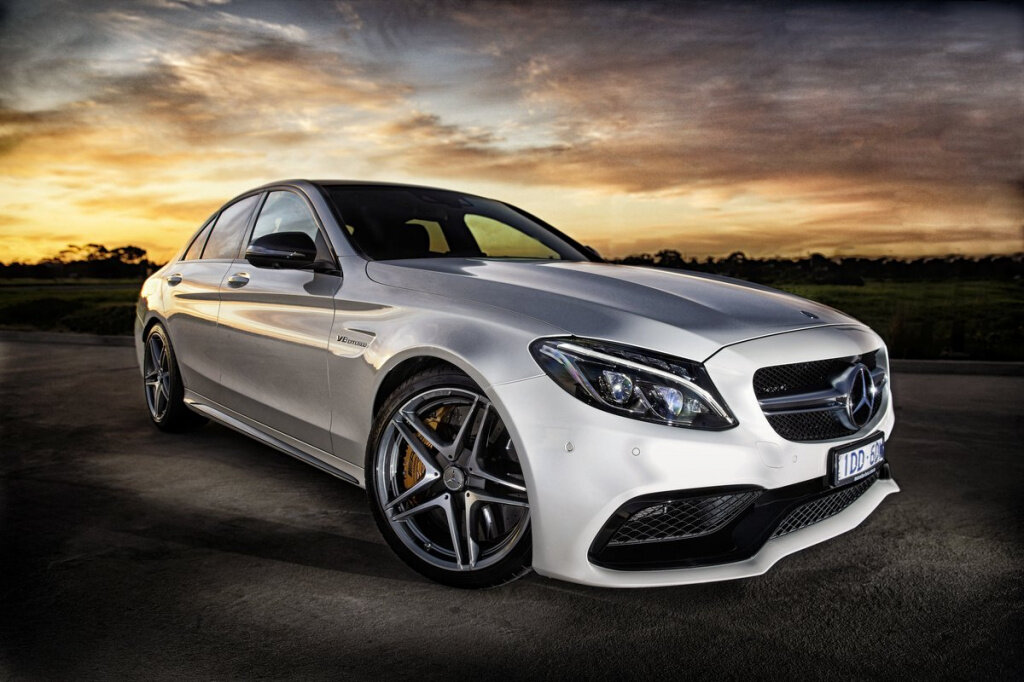 оригинальные запчасти на Mercedes в магазине Движком: Dvizhcom.ru