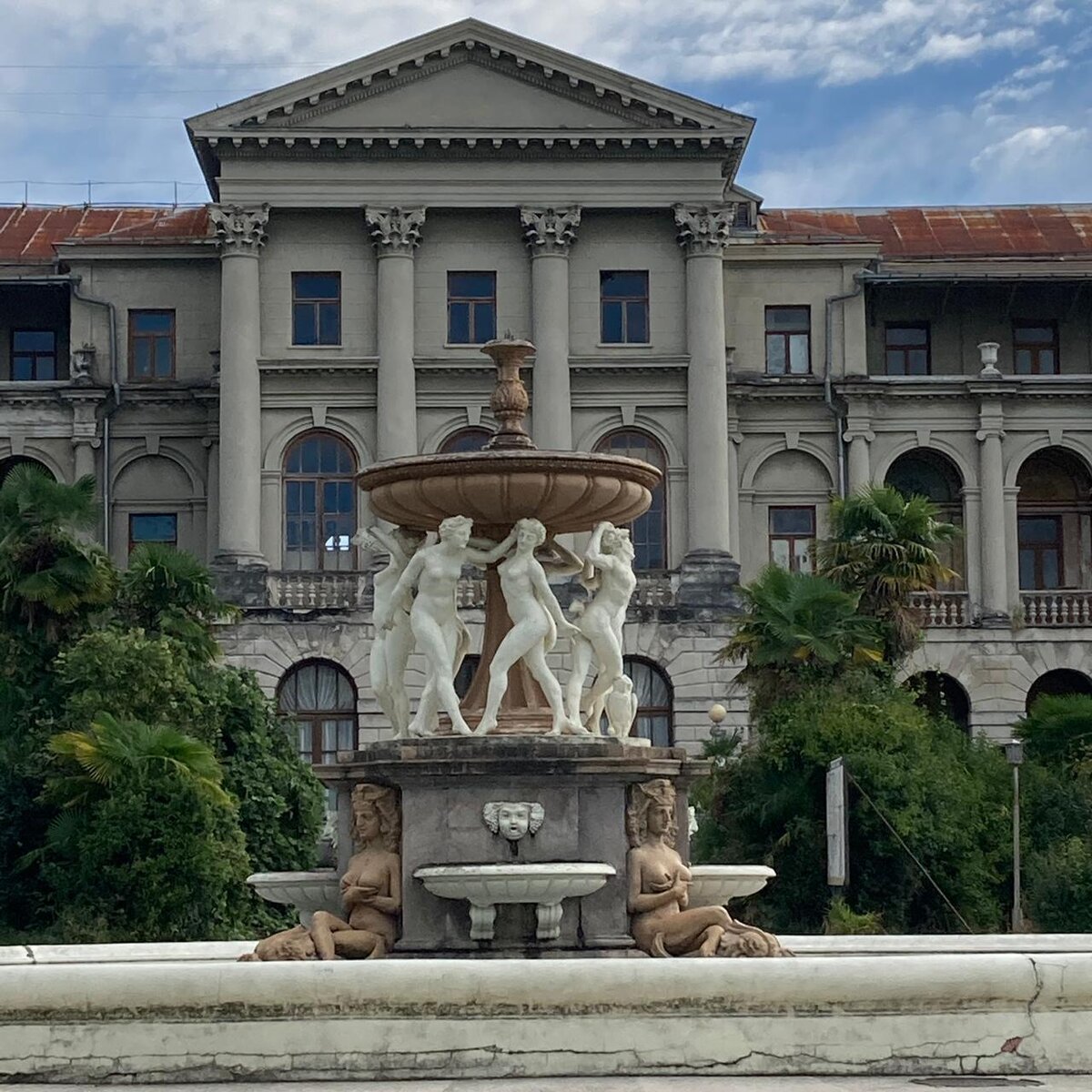 Центральный фонтан. Фото автора