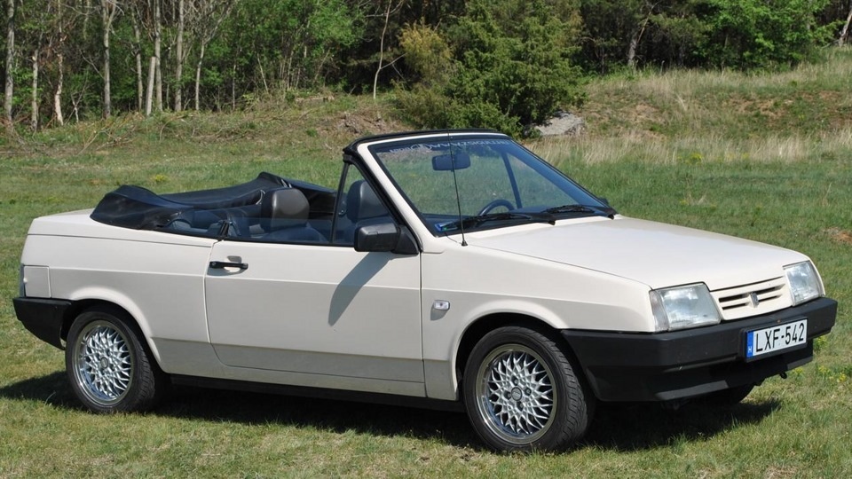 Листай вправо, фотография с сайта:  drive2.ru