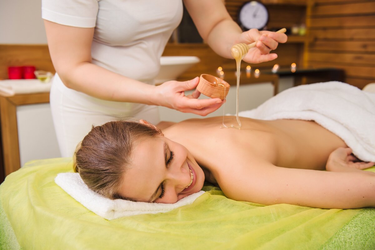 Массаж с медом.