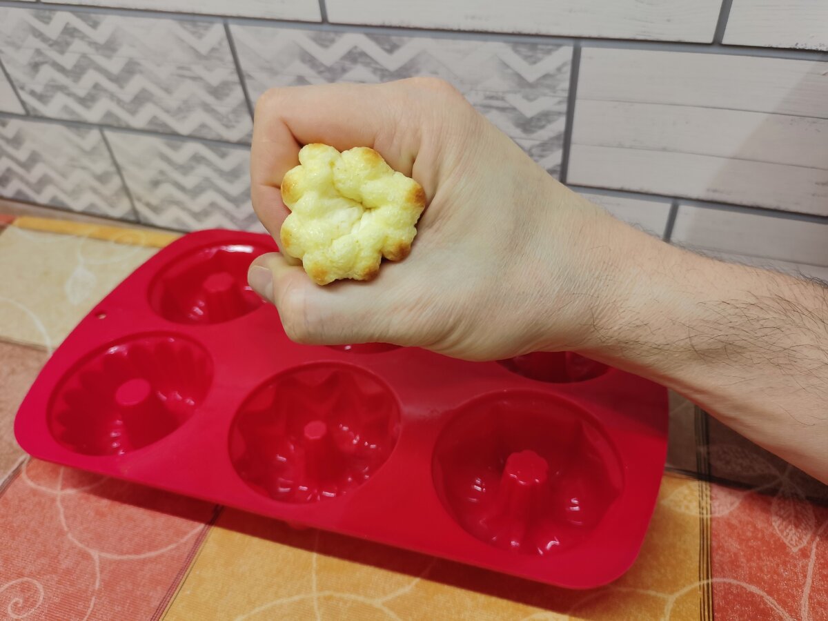 И еда, и забава 2 в 1. Выпечка, которую можно мять