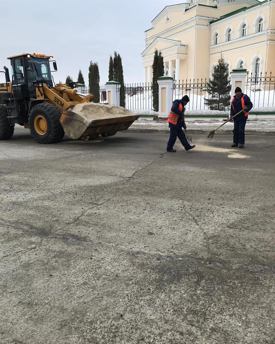 В Вольске начался ямочный ремонт холодным асфальтом | Вольск.ру | Дзен