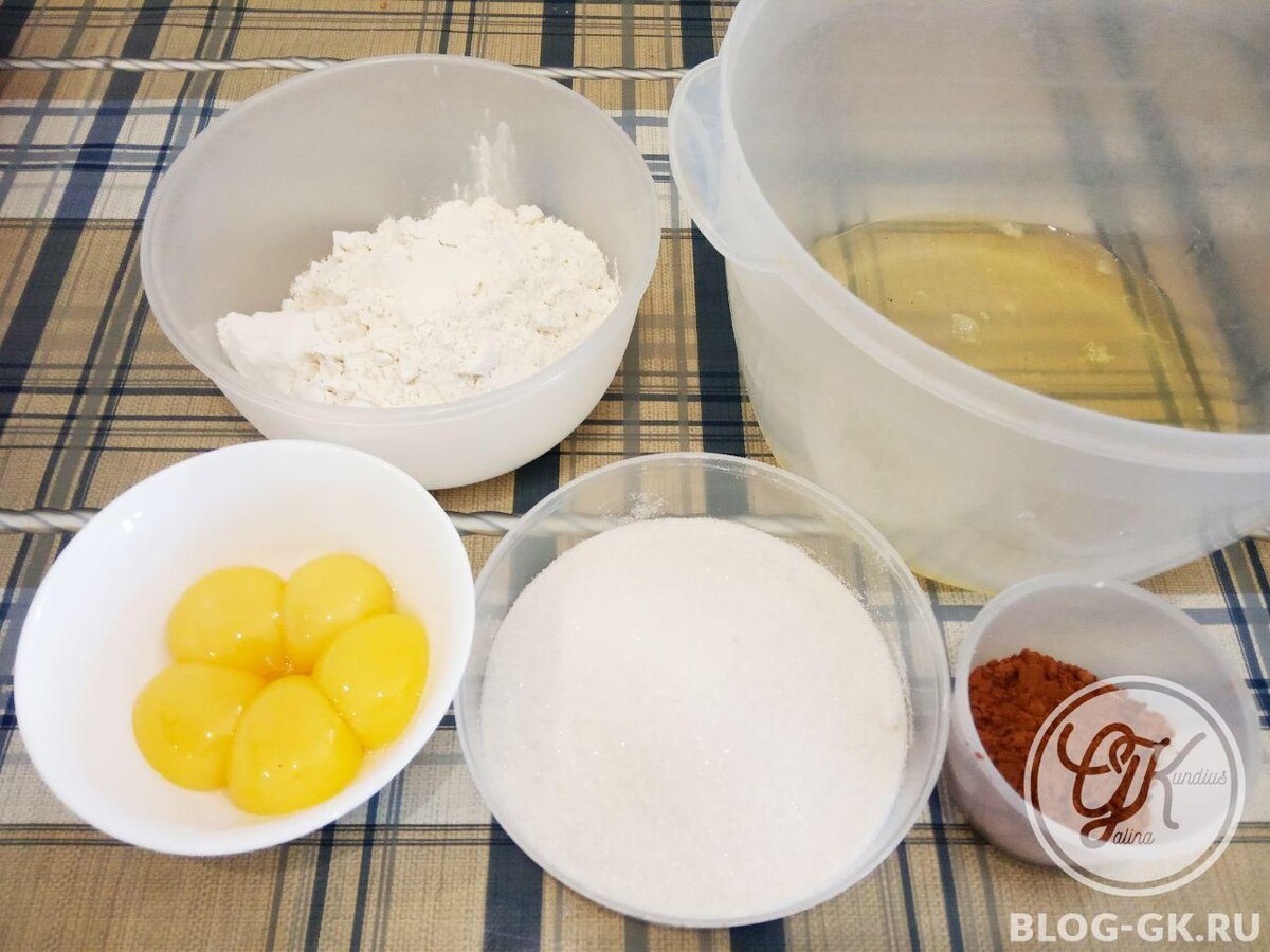 Ингредиенты для приготовления бисквитного пирога