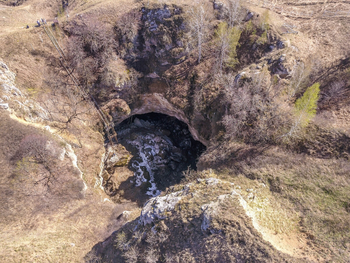 Вертолетная пещера в Башкирии