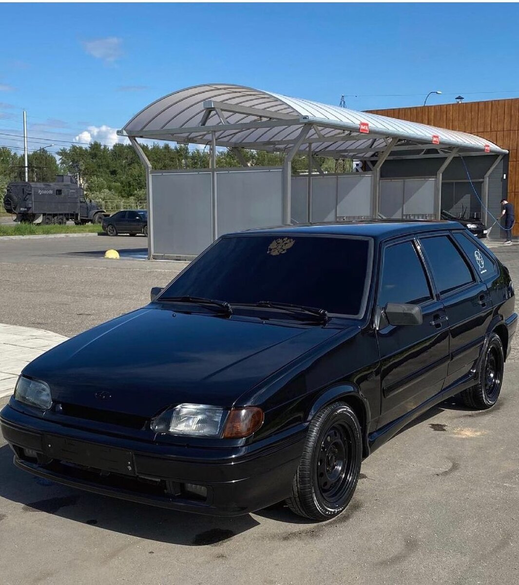 Фотка у автомойки (пока блестит)