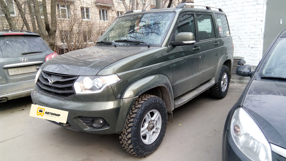 Немного грязный, погода не очень была