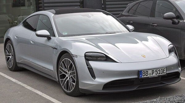 Porsche Taycan. Фото © Wikipedia / Alexander Migl
