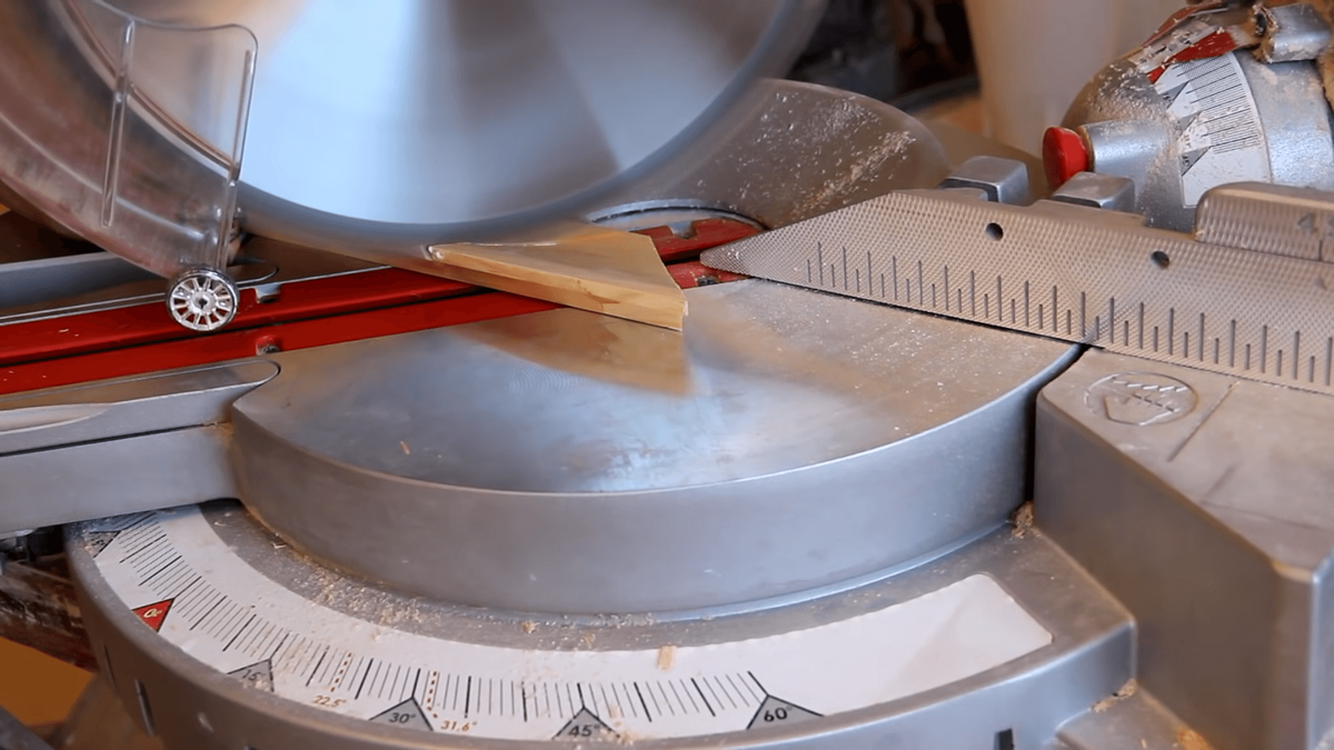 Установка деревянных плинтусов - подробная инструкция, советы, хитрости