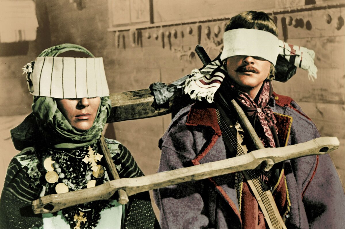 Эпизод из фильма Сергея Параджанова "Тени забытых предков". Сцена очень символична для выражения состояния умов на современной Украине. Открытый источник.