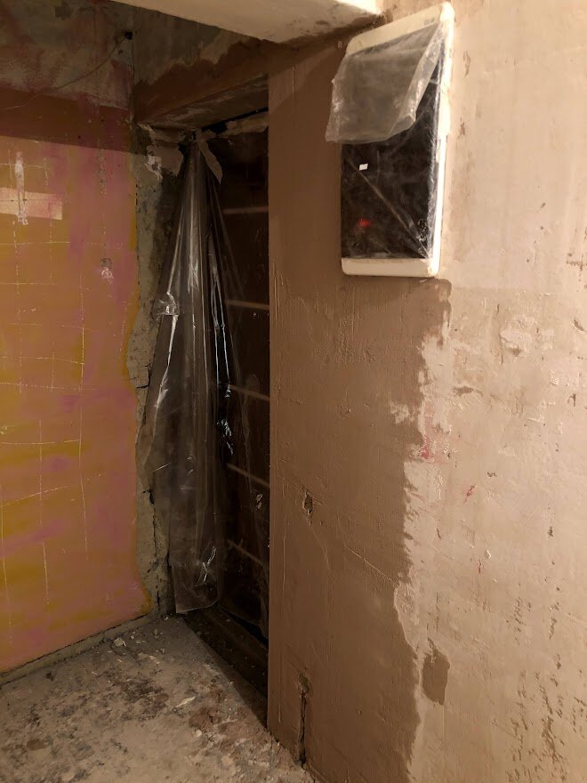 Мой новый электроприбор и новая входная дверь. 