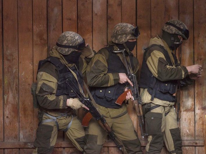 Под прикрытием брони