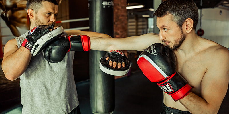 Обучение боксу.