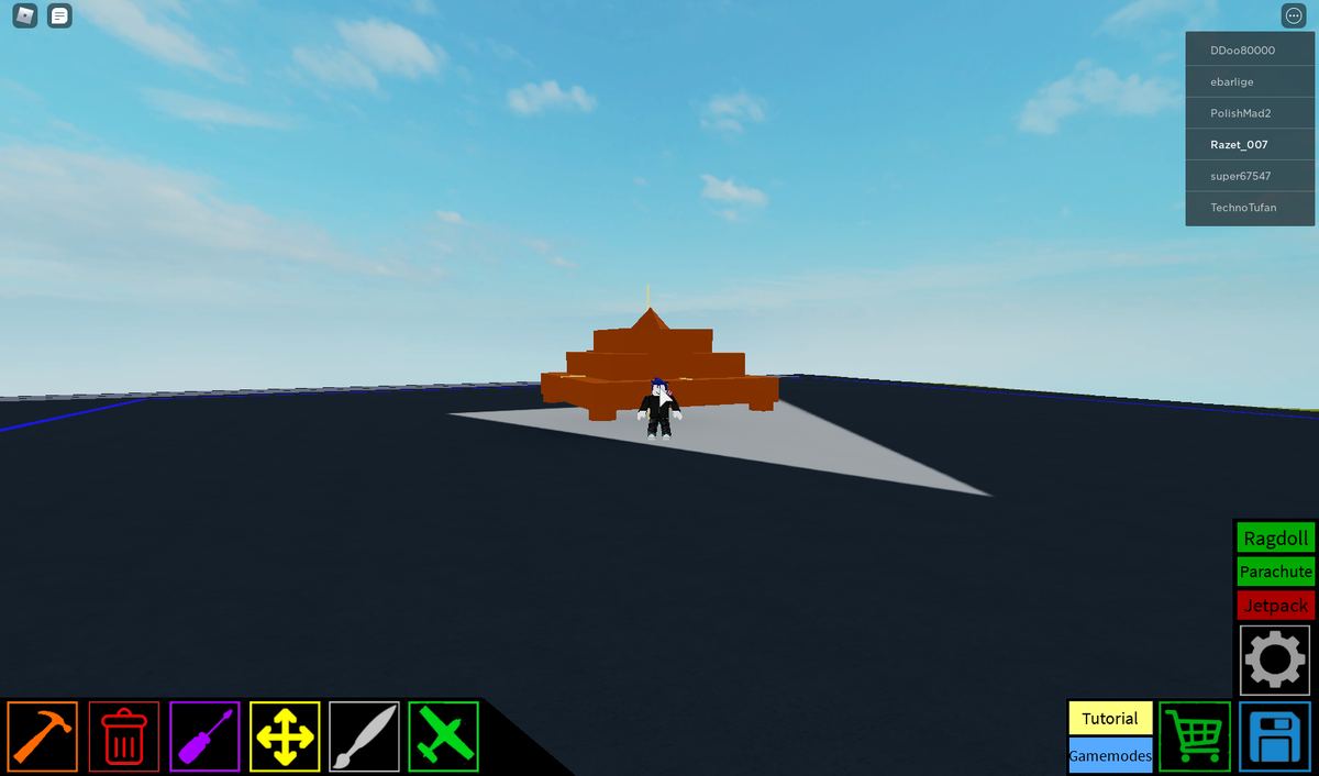 Изначально это был прикол, мэмчик, но потом это стало камикадзе. Внутри находится взрывчатка, летает на ховерах и перемещается примитивно-пропеллерами 