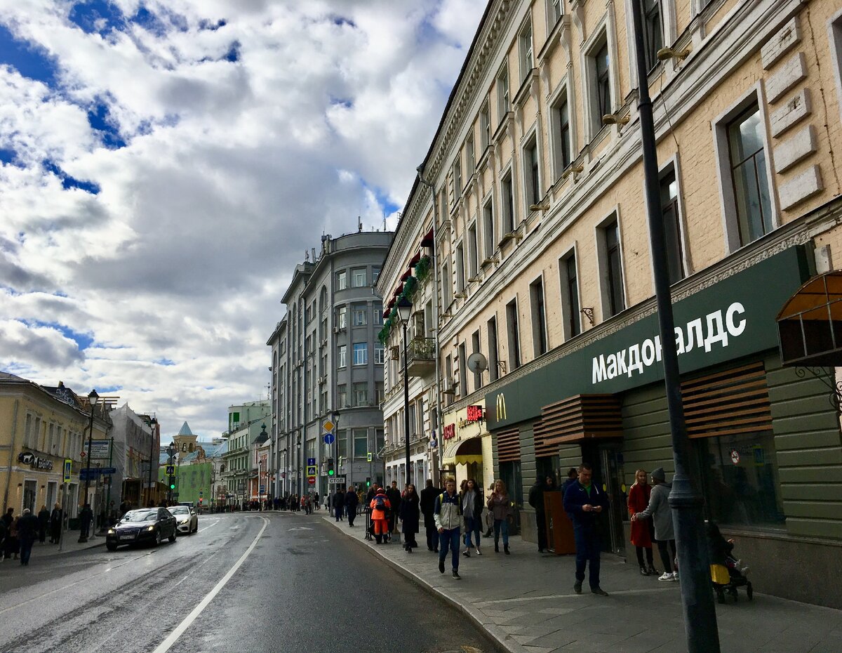 Москва давно. Маросейка. Улица Маросейка в Москве фото. Маросейка 12 Москва. Ильинка Маросейка башня.