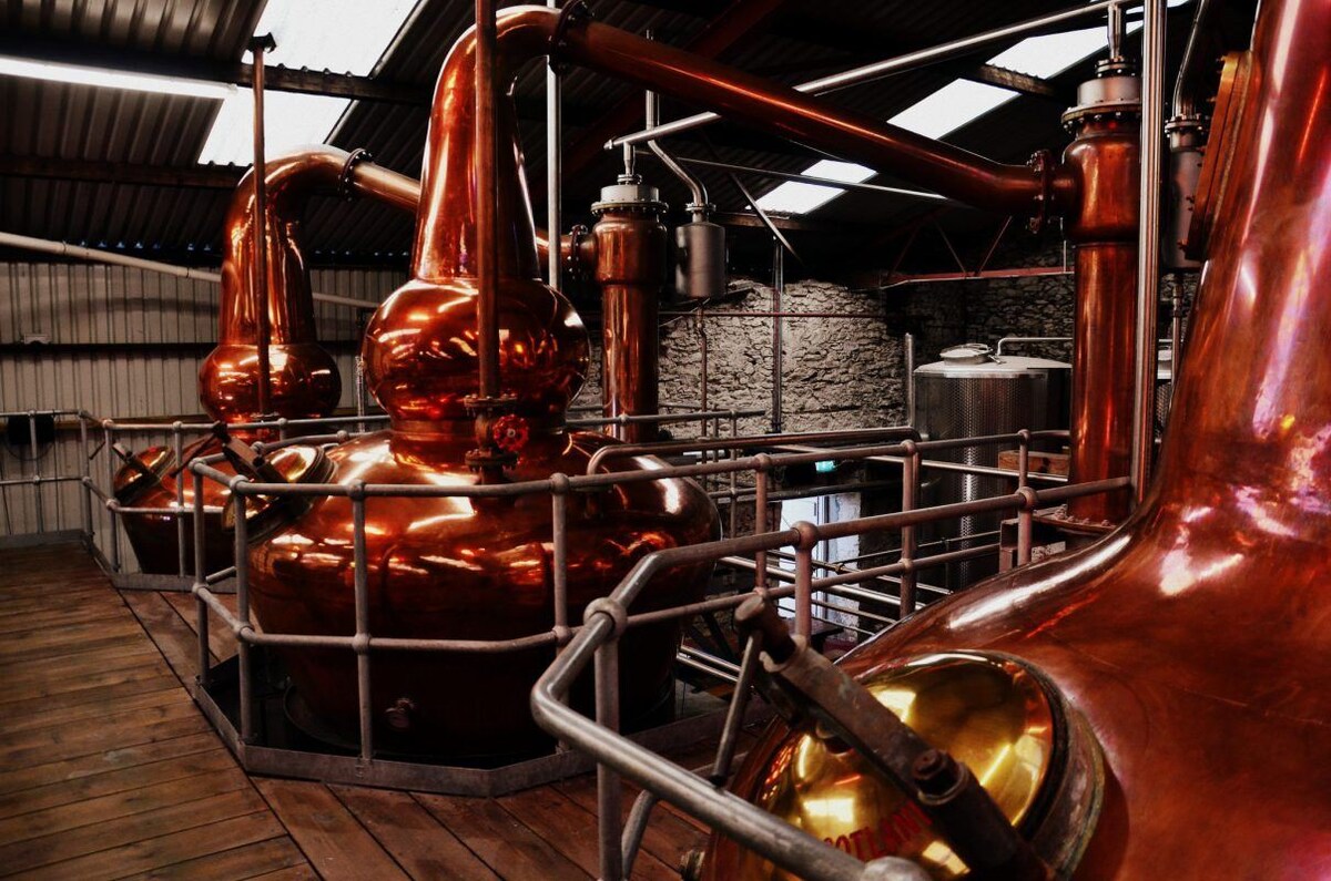 Торговые тарифы, введенные США, создали дополнительную нагрузку на индустрию виски