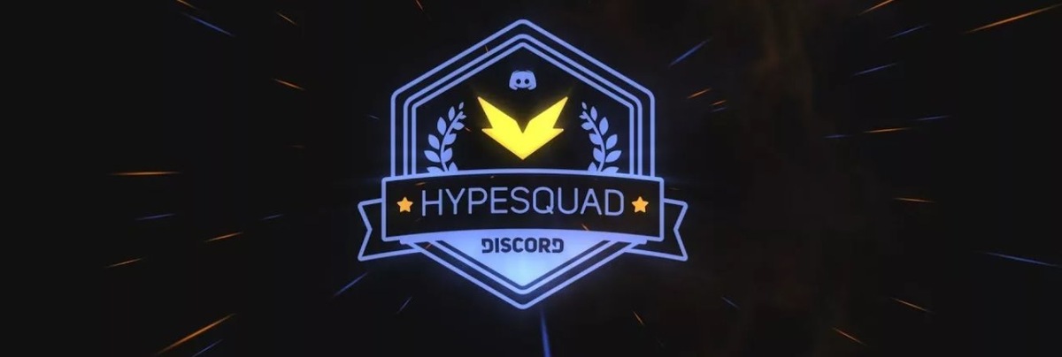 Символика HypeSquad – крылышки на фоне соответствующего дому оттенка. Что же такое Хайпсквод? Это сообщество людей, которые любят Дискорд, ценят его функции и хотят продвигать мессенджер в массы, пользуясь поддержкой разработчиков. Участники сообщества получают определенные бонусы – и это помимо значков!