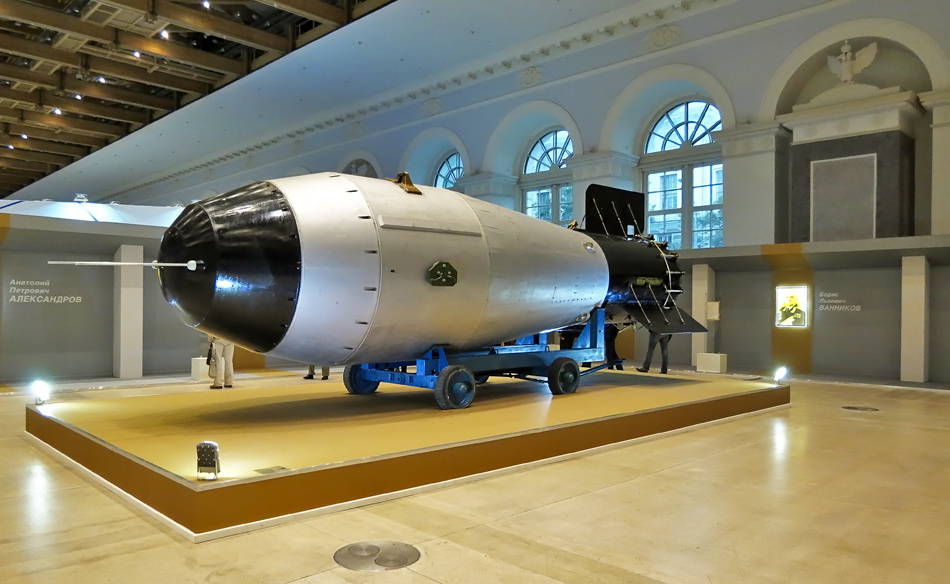 Водородная бомба в россии. Ан602 царь-бомба. Царь бомба Саров. Термоядерная бомб ан602 (царь-бомба). Музей ядерного оружия Снежинск.