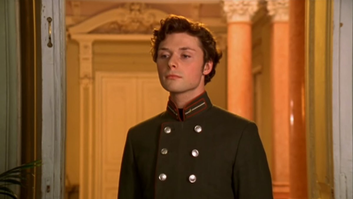 Илья Носков в роли Эраста Фандорина