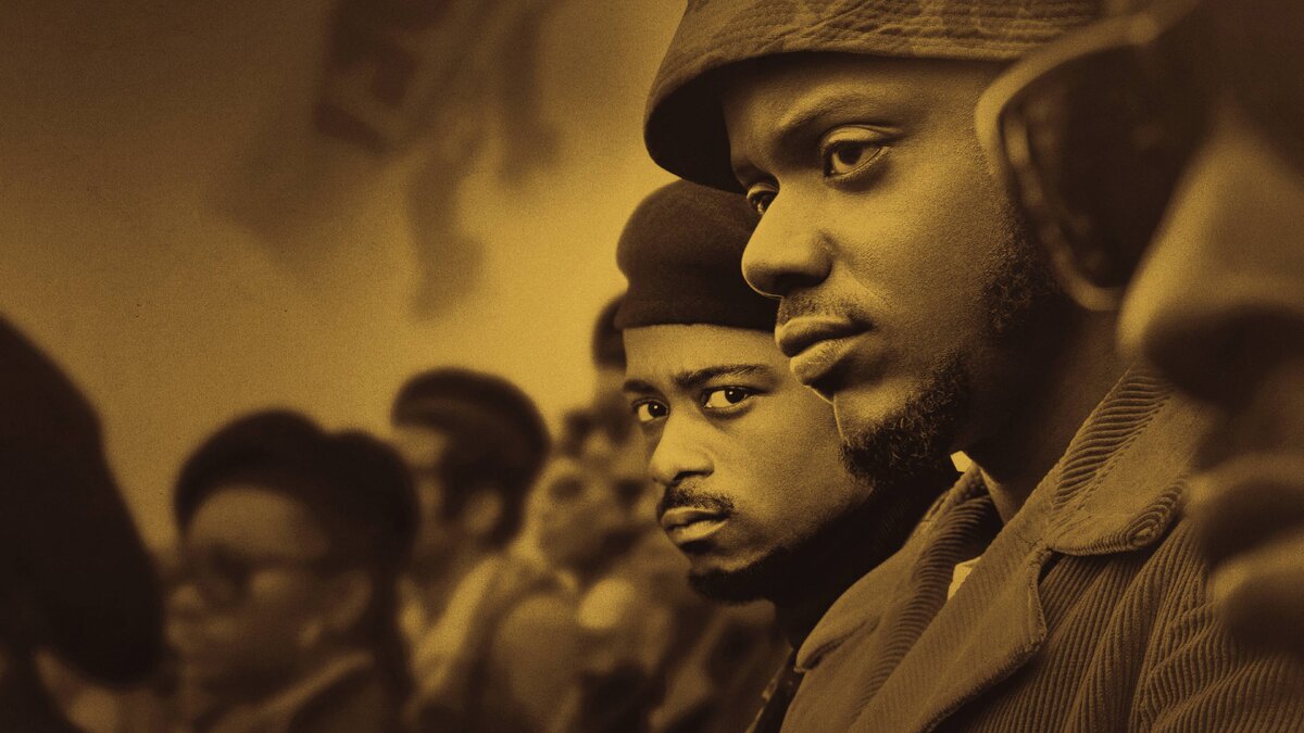 Дэниел Калуя и Лейкит Стэнфилд в фильме "Иуда и черный мессия"