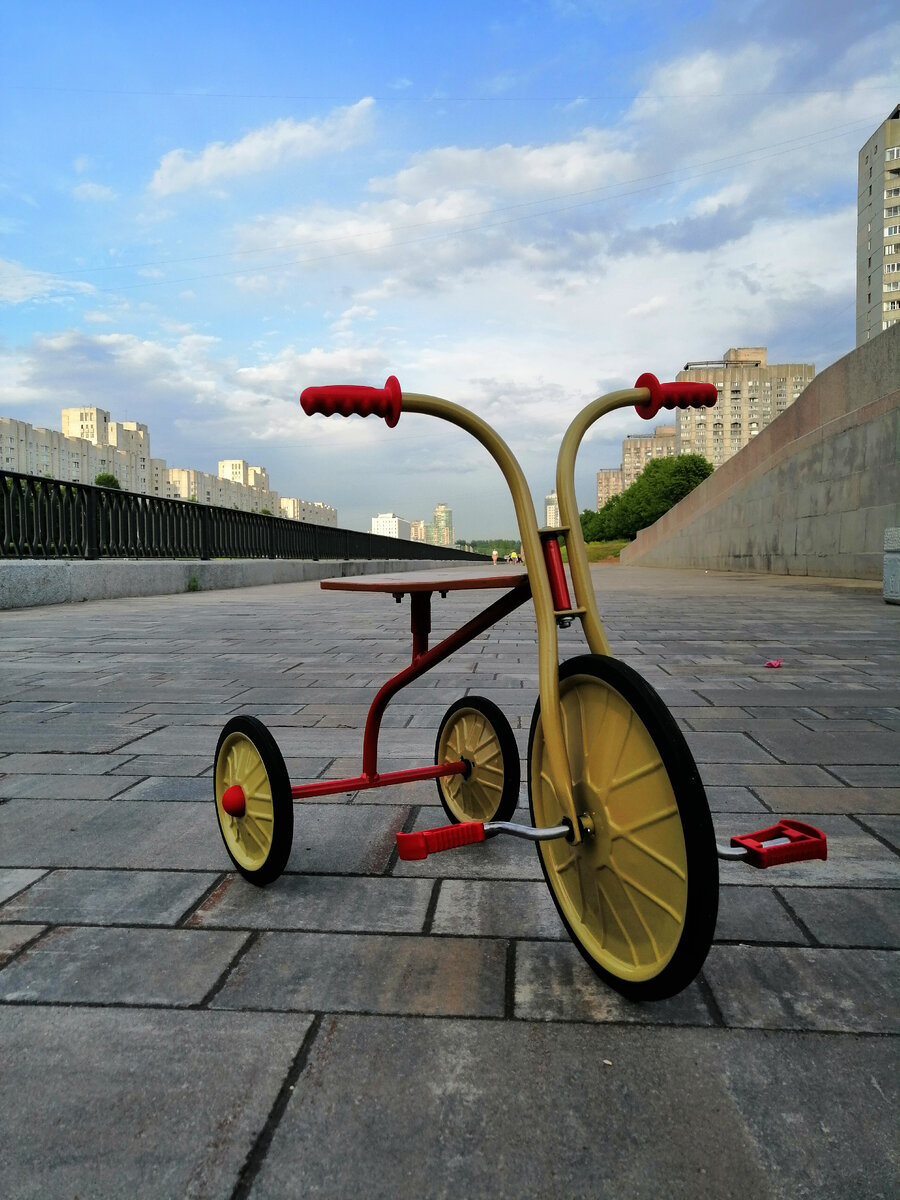 Трёхколесный велосипед модели «Малыш» Кулебакского металлургического завода «Старт» из коллекции педальной техники И. Стахеева