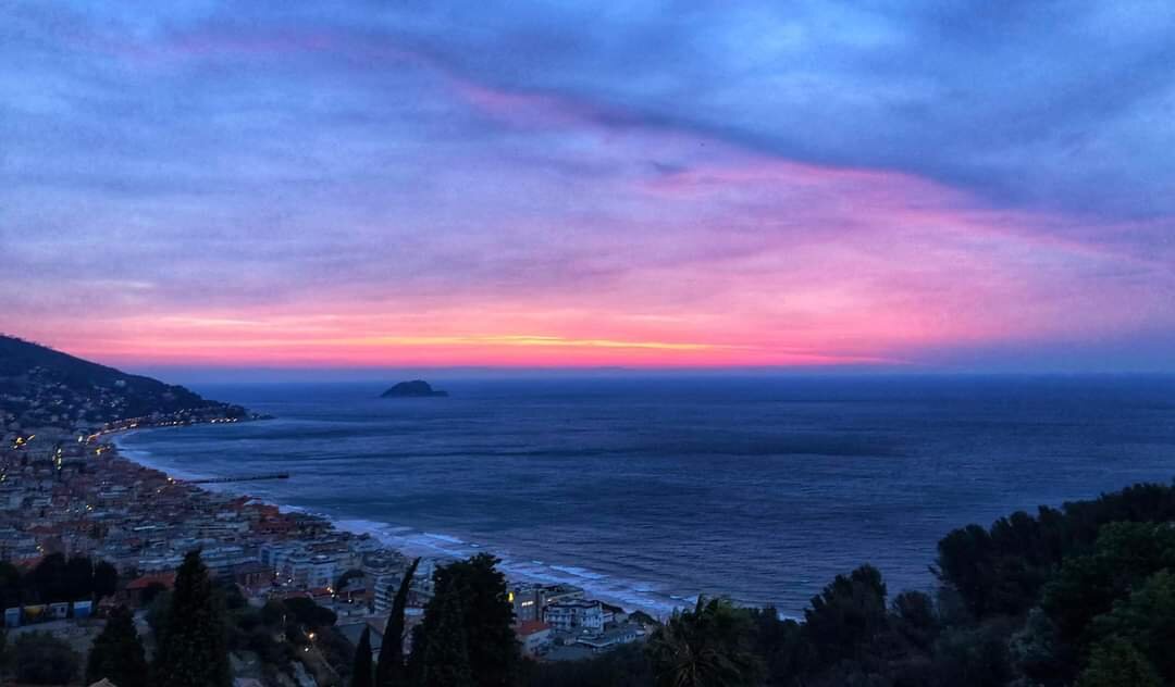 Восход солнца в пятницу