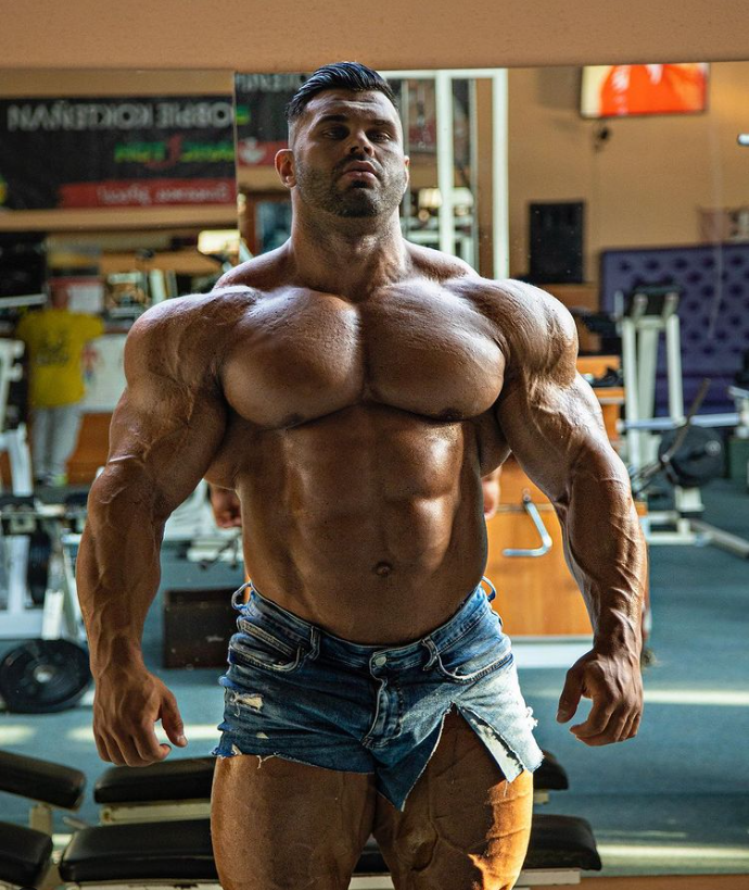 Влад Сухоручко – ещё одна восходящая звезда профессионального бодибилдинга
