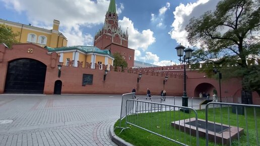 Александровский сад в Москве.