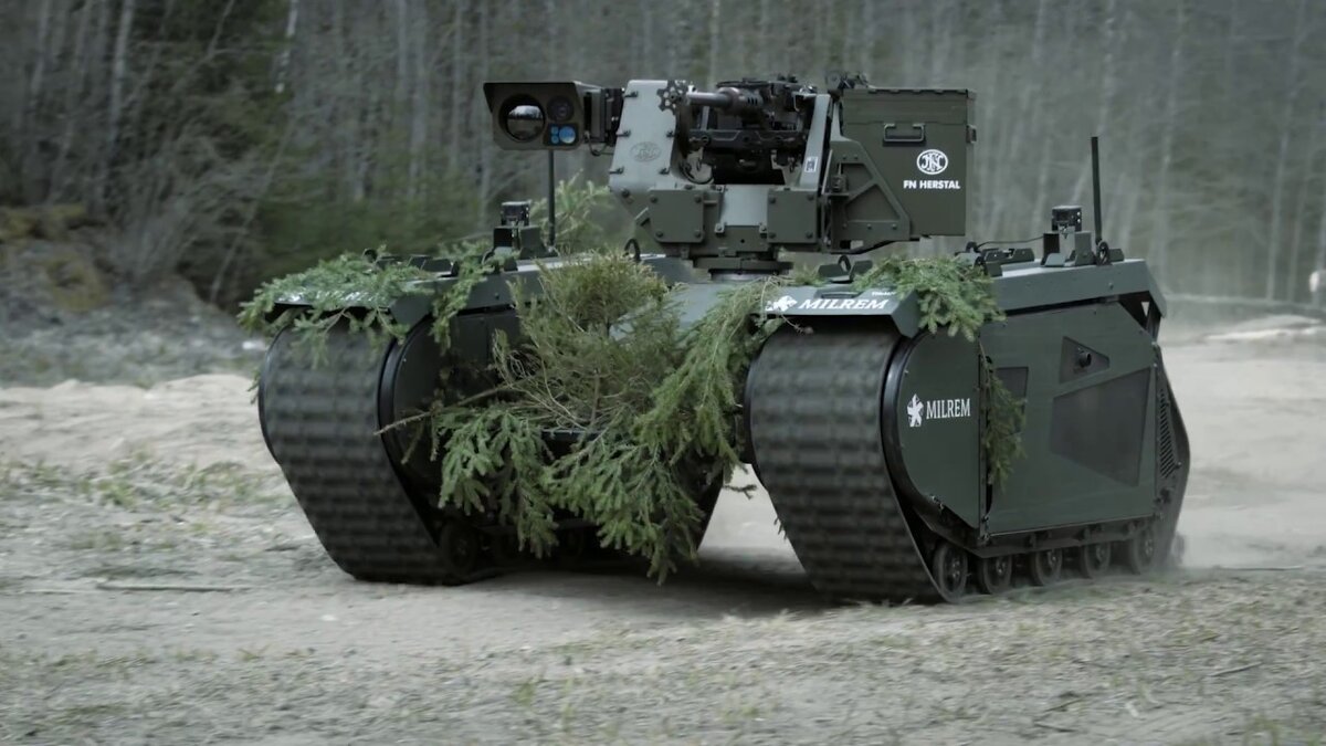 Асе техника. Milrem Themis UGV. UGV Milrem. Беспилотная Боевая машина «Black Knight». Гусеничные самоходные роботизированные транспортные модули Milrem Robotics.