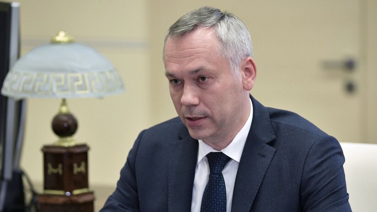    Временно исполняющий обязанности губернатора Новосибирской области Андрей Травников во время встречи с президентом РФ Владимиром Путиным. 2 июля 2018© РИА Новости / Алексей Никольский