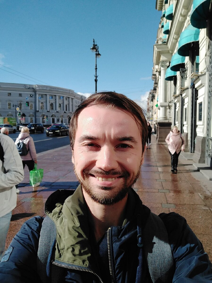 "Кому энергии или вернуть себя из минуса в плюс?" - спрашивает Антон.)) Фото из сети ВК.